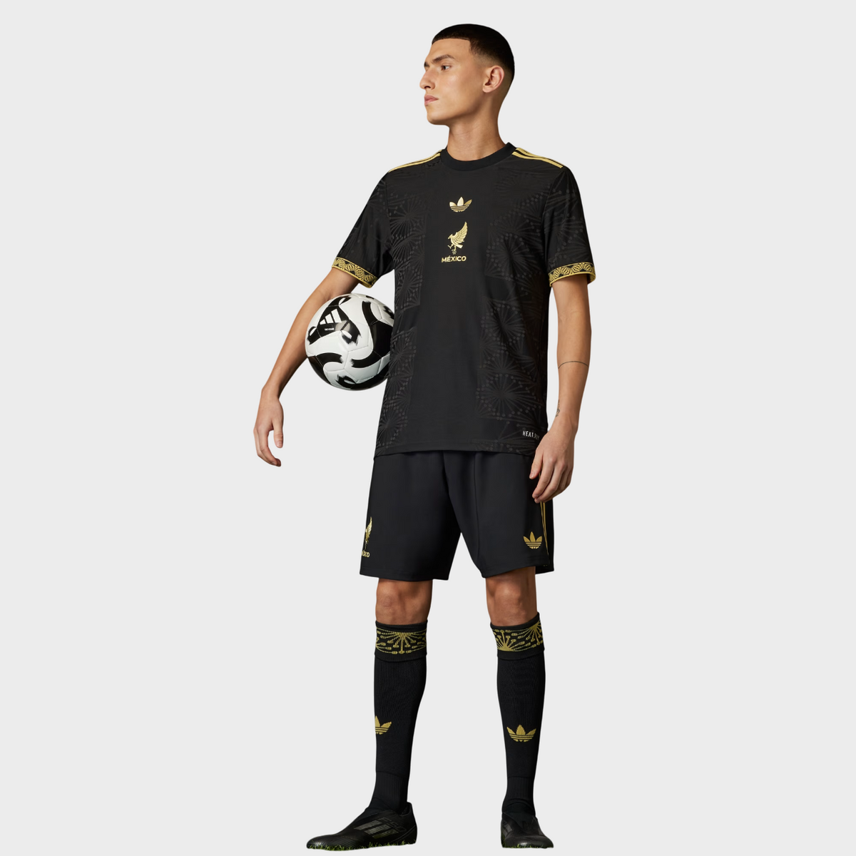 Camisa México de Oro 25/26 - Torcedor - Preta e Dourada