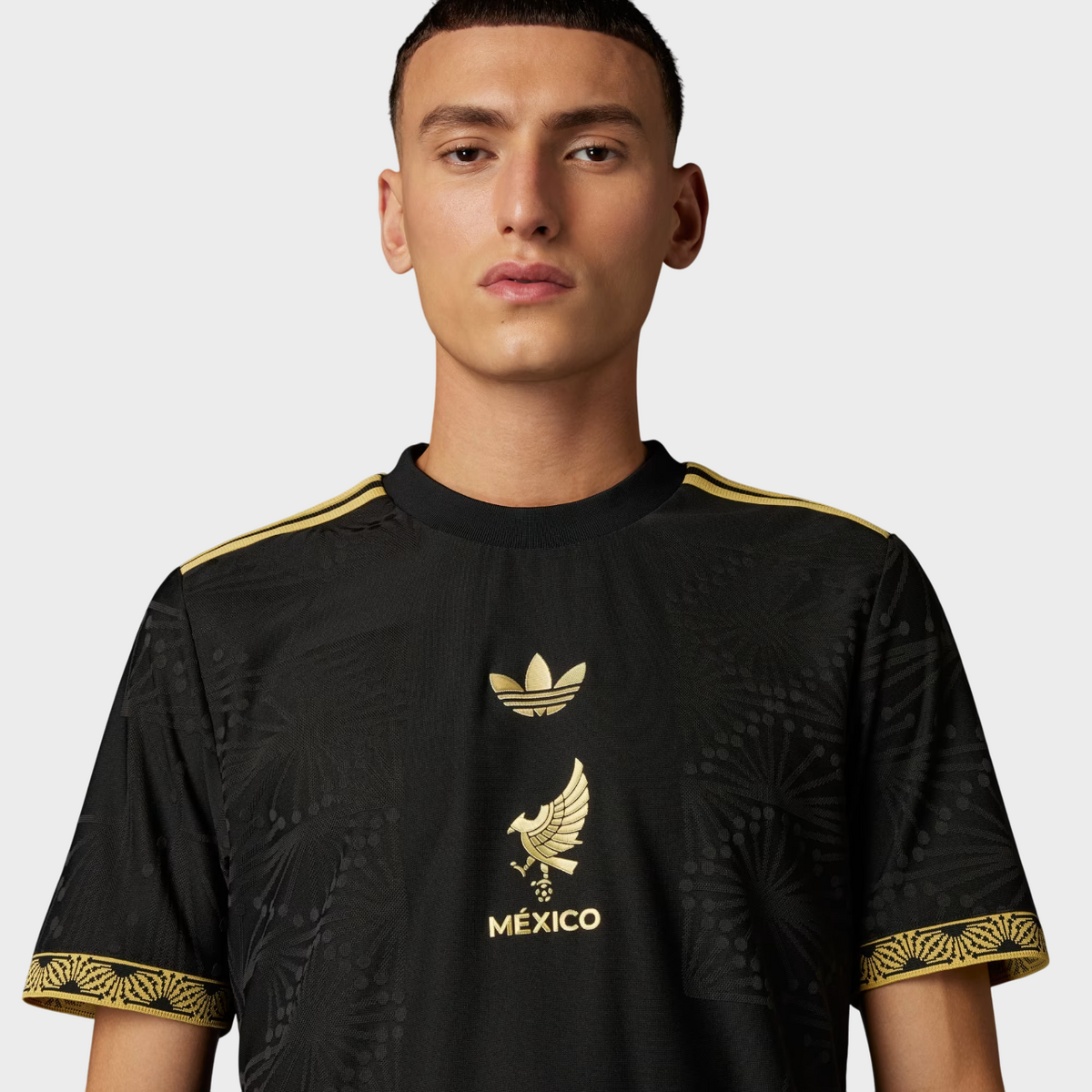 Camisa México de Oro 25/26 - Torcedor - Preta e Dourada